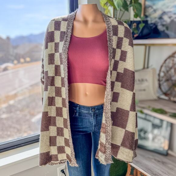 Veveret, Cozy Block Checkered Cream and Brown Oversized Cardigan, Women's Large - Picture 5 of 11
